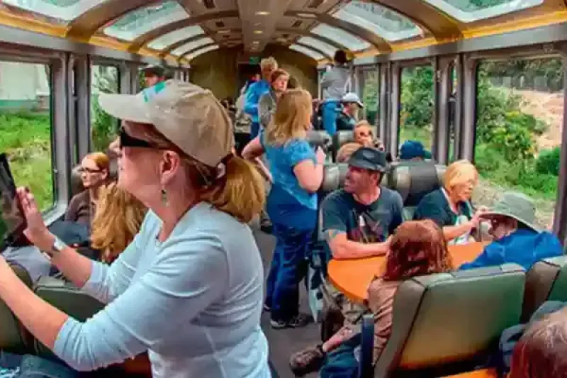 train ride to machu picchu