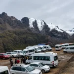 rainbow mountain trailhead bus station